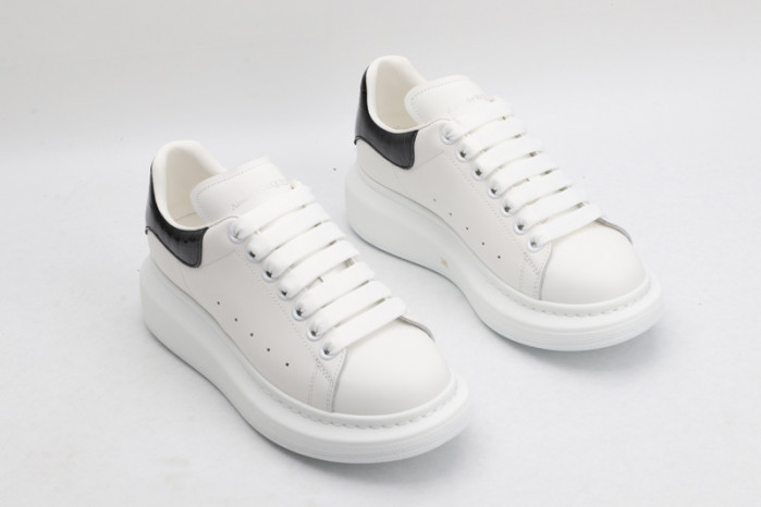 MQ Sneakers