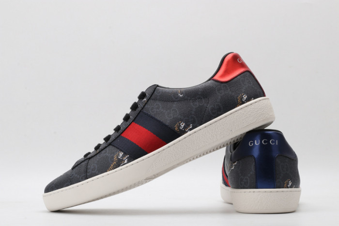 Gu66 Ace Embroidered Low-Top Sneaker