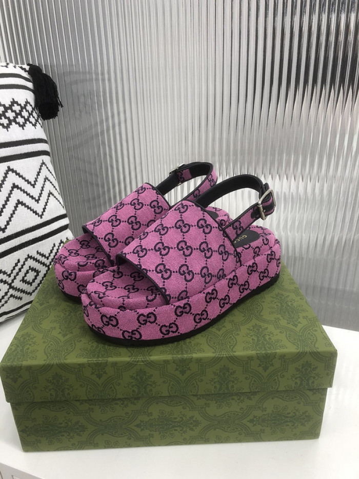 Gu66 SLIPPERS