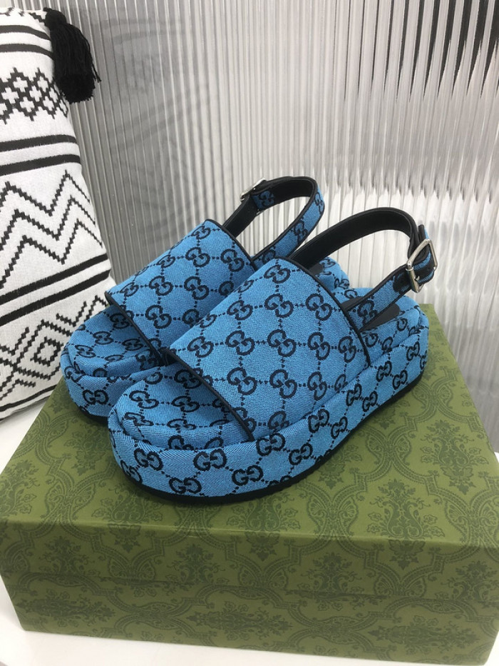 Gu66 SLIPPERS
