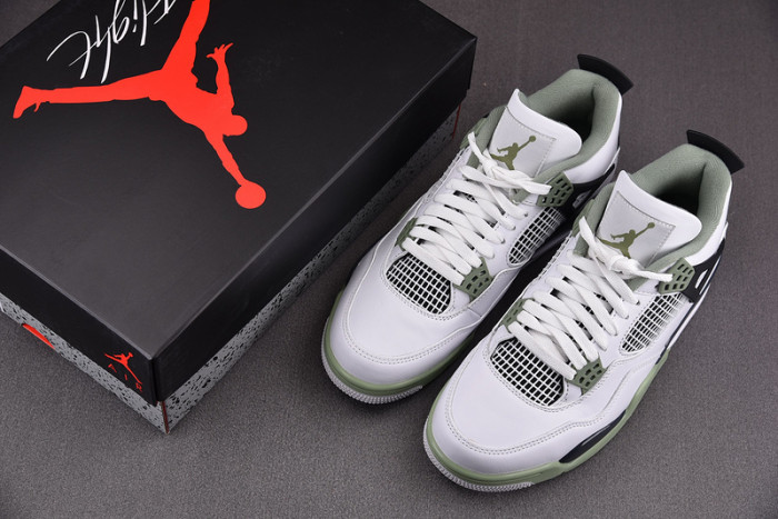 Air Jordan 4 WMNS 