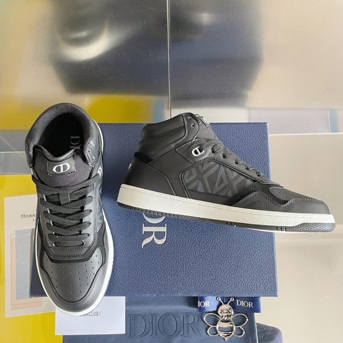 D10R B27 Sneaker