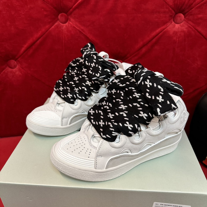 LANEVN Sneakers