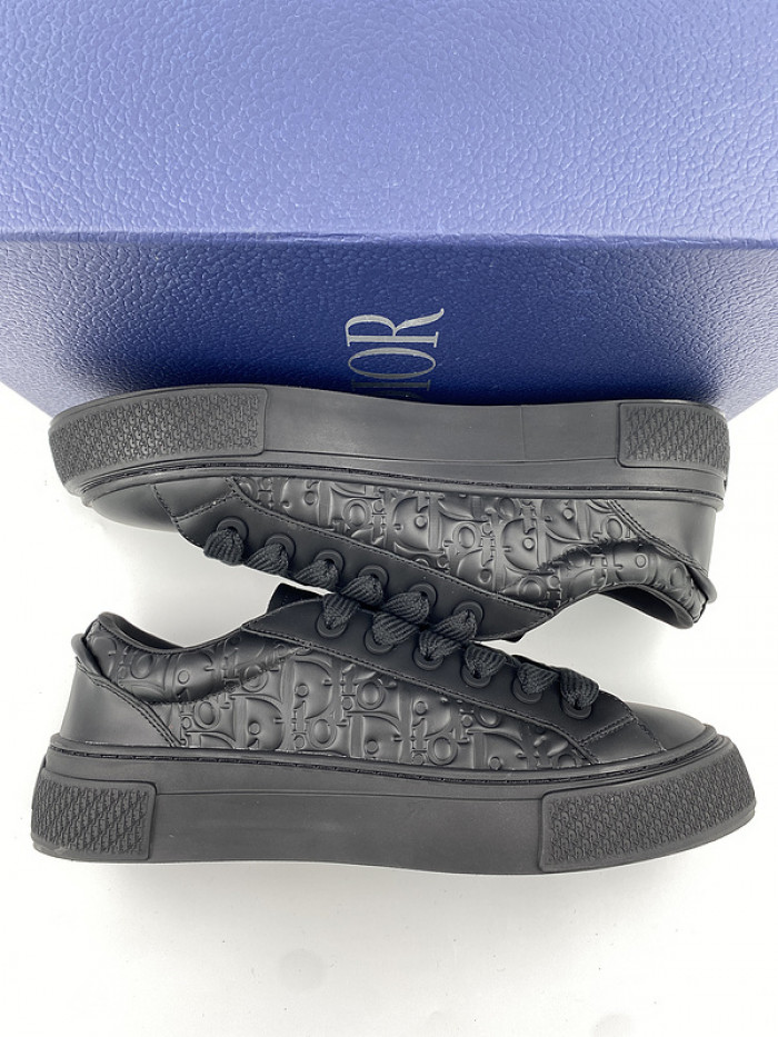 D10R B33 Sneaker