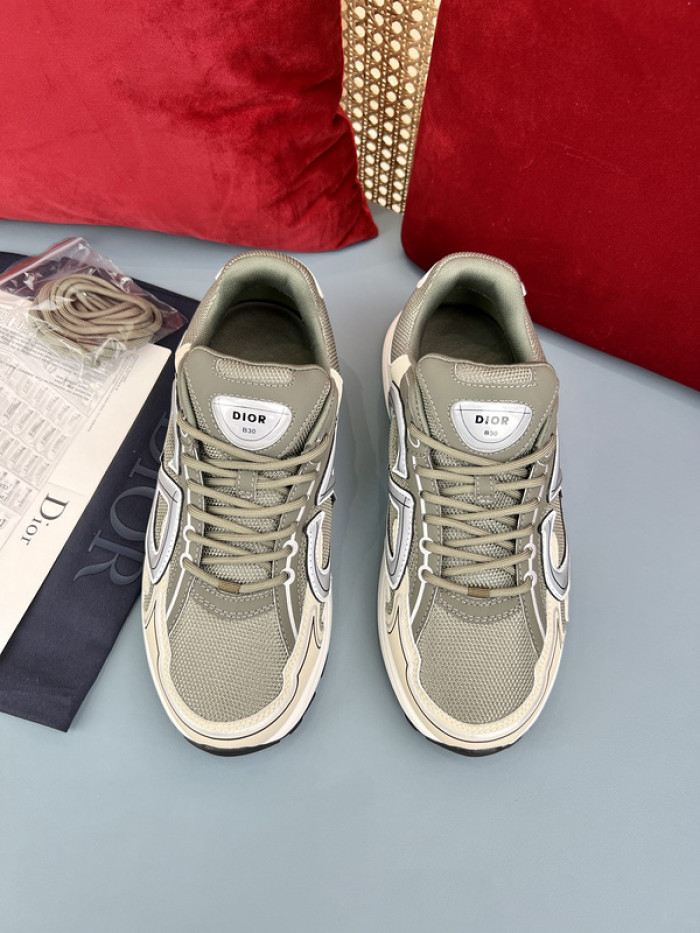 D10R B30 SNEAKER
