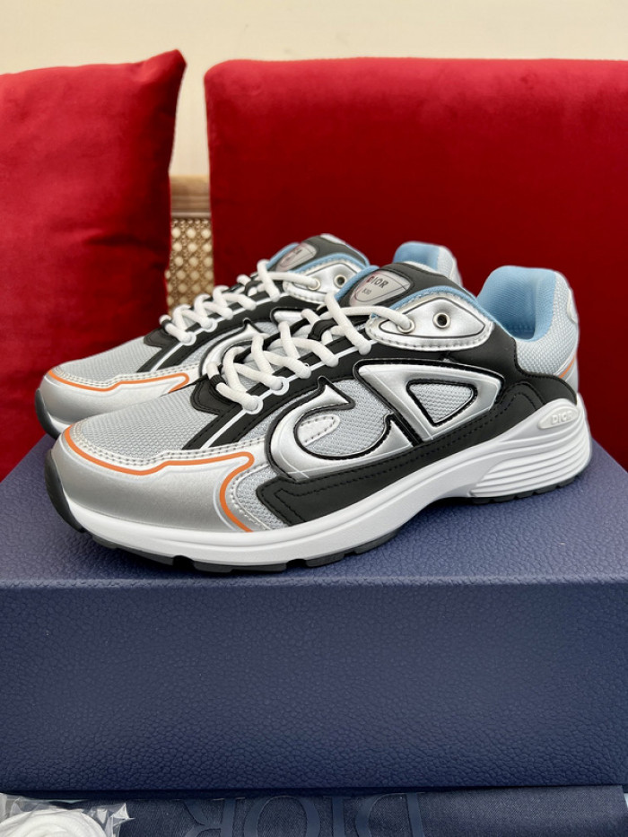 D10R B30 SNEAKER