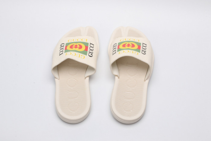Gu66 SLIPPERS