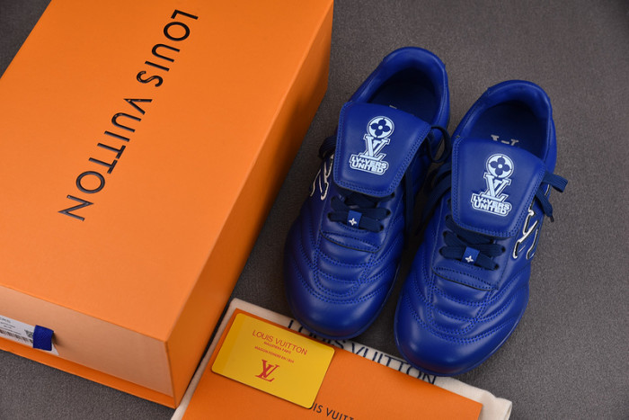 Lou1su1tt Footprint Soccer Blue White