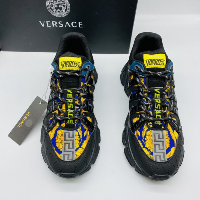 VERS SNEAKERS