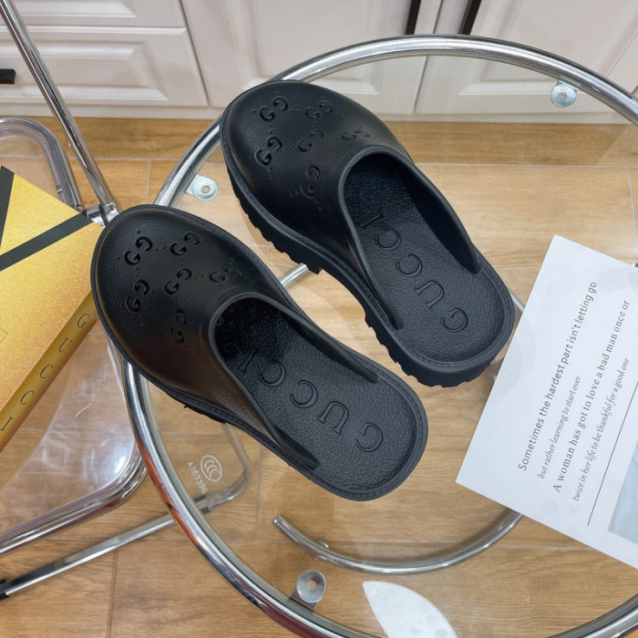 Gu66 SLIPPERS