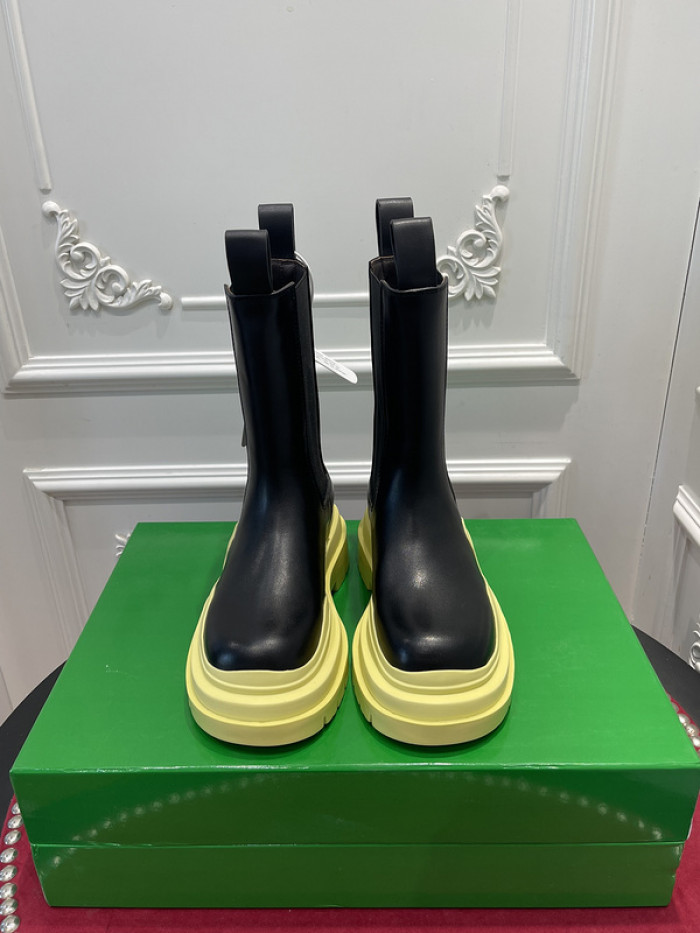 bo*te*ga Ve*ne*ta boots
