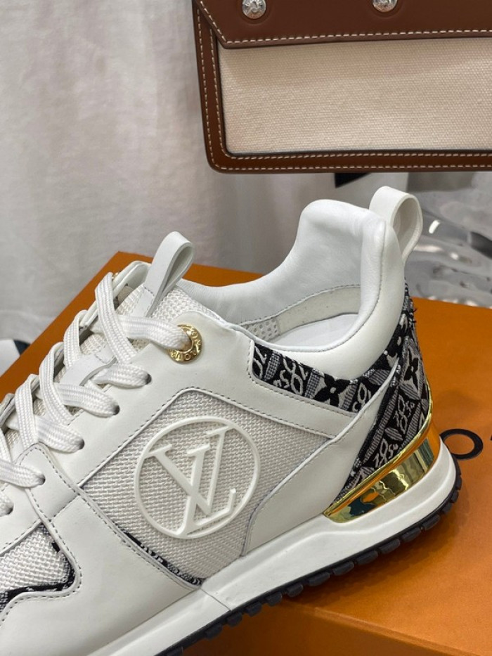 lou1su1tt Run Away Sneaker