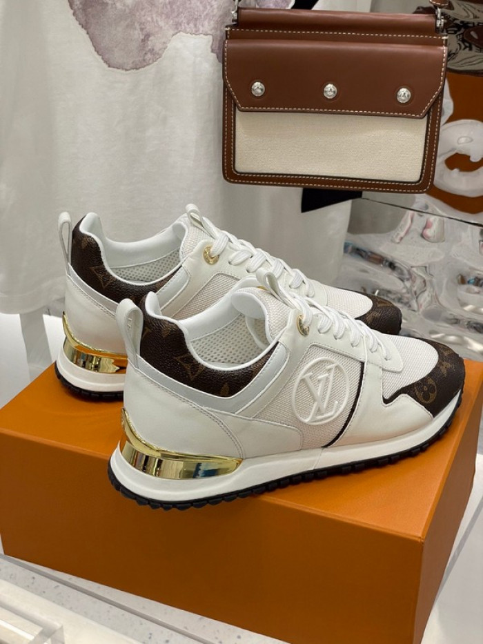 lou1su1tt Run Away Sneaker