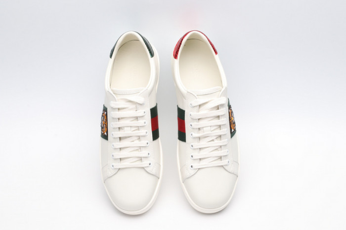 Gu66 Ace Embroidered Low-Top Sneaker