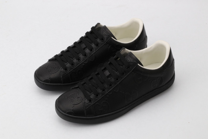 Gu66 Ace Embroidered Low-Top Sneaker