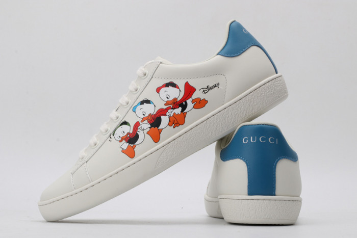 Gu66 Ace Embroidered Low-Top Sneaker
