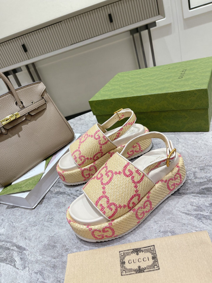 Gu66 SLIPPERS