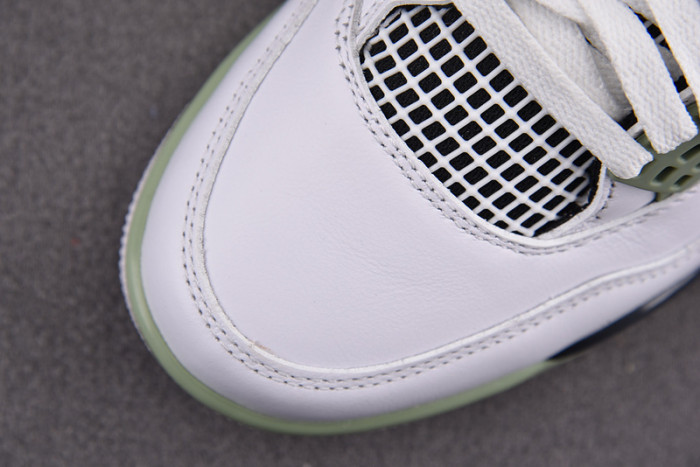 Air Jordan 4 WMNS 