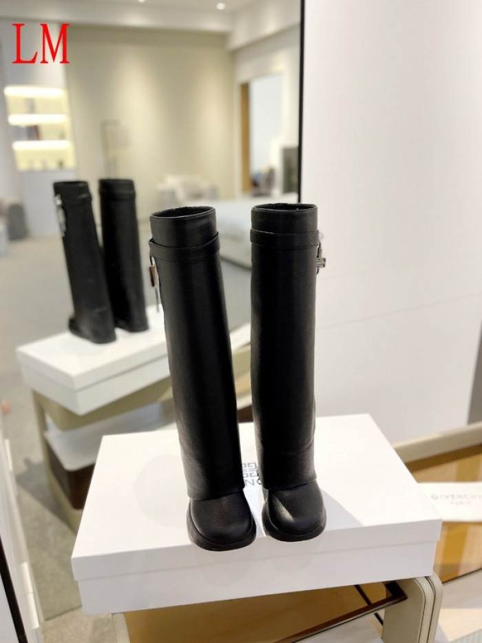 G1VENCHY BOOTS