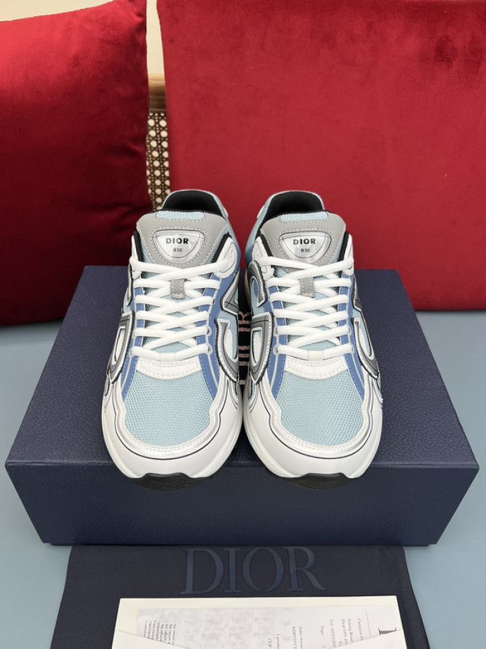 D10R B30 SNEAKER