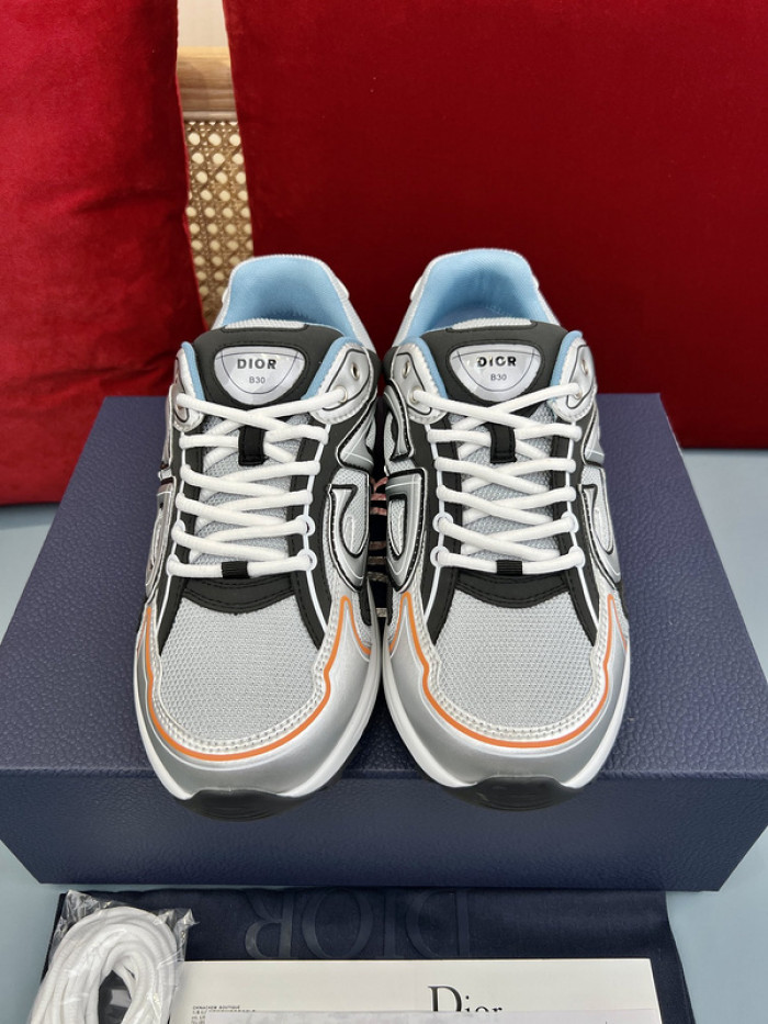 D10R B30 SNEAKER