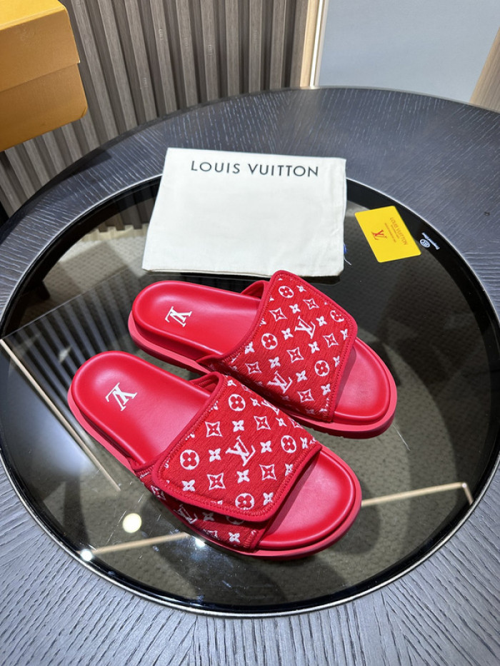 Lou1su1tt slides