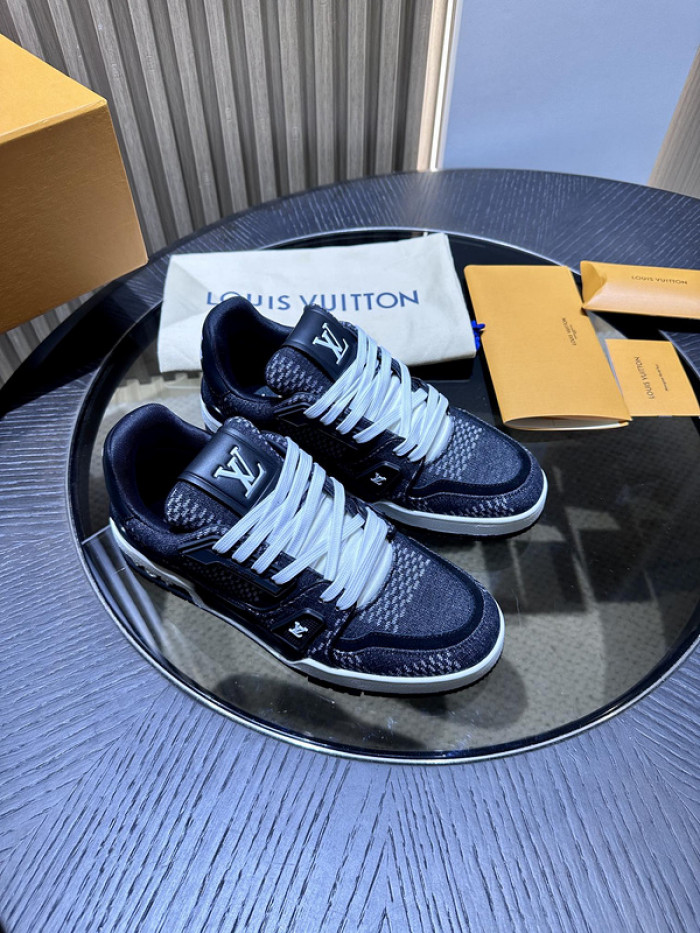 Lou1su1tt Skate Sneaker