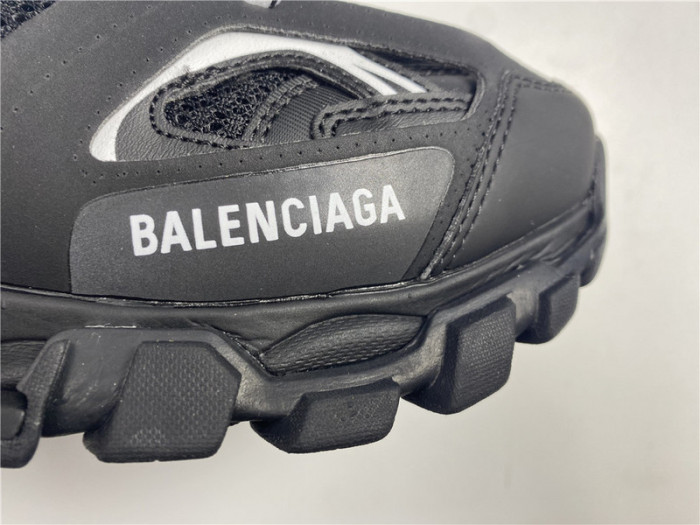BLCG Track Trainer black 542436 W1G81 2045
