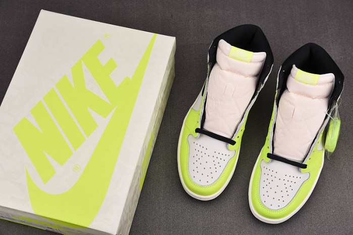 Air Jordan 1 High OG "Visionaire" 555088-702