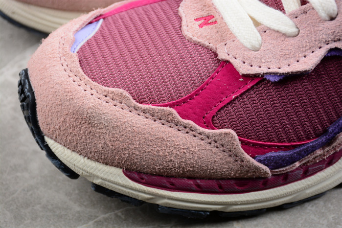 N3W BLANCE SNEAKER