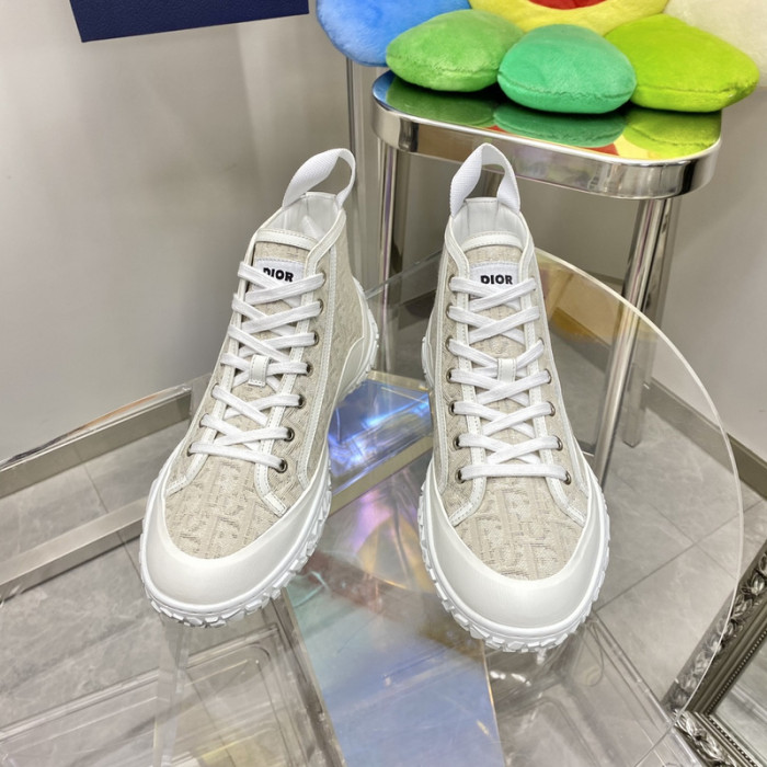 D10R SNEAKER