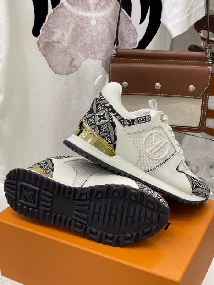 lou1su1tt Run Away Sneaker