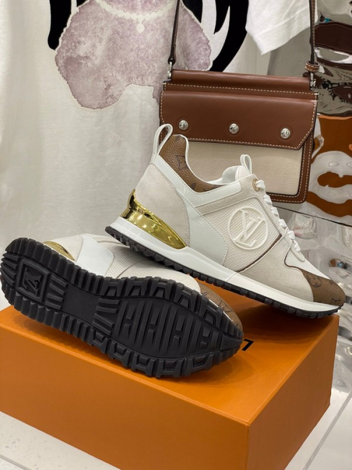 lou1su1tt Run Away Sneaker