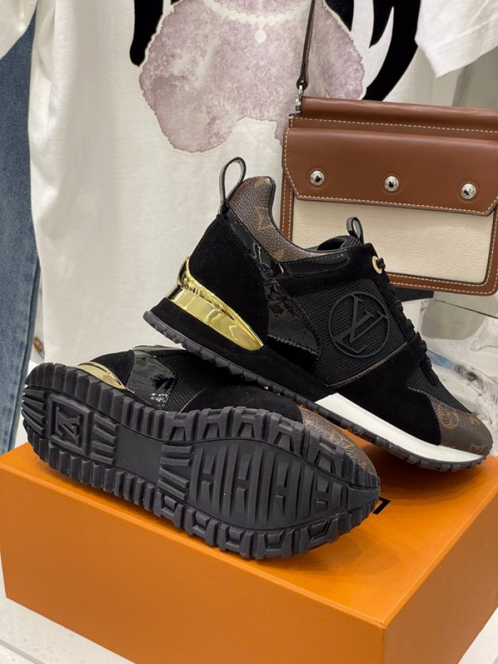 lou1su1tt Run Away Sneaker
