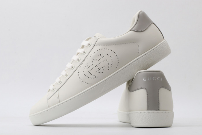 Gu66 Ace Embroidered Low-Top Sneaker