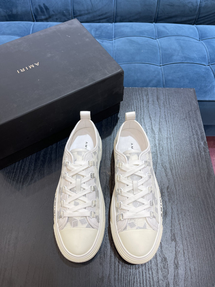 AM1R1 Skel Top Low