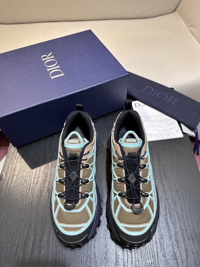 D10R B31 Runner Khaki Teal