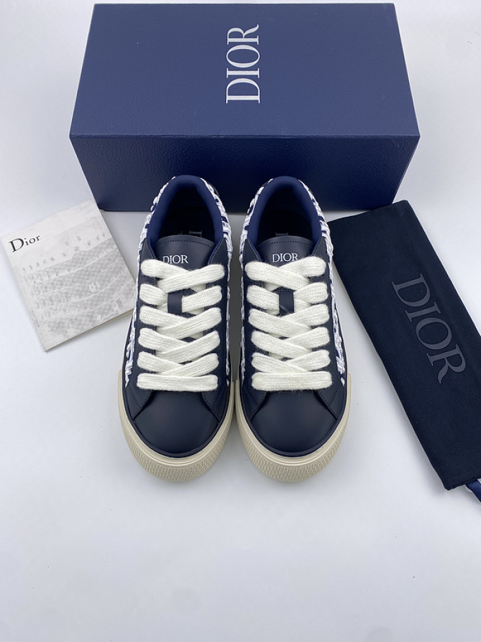 D10R B33 Sneaker