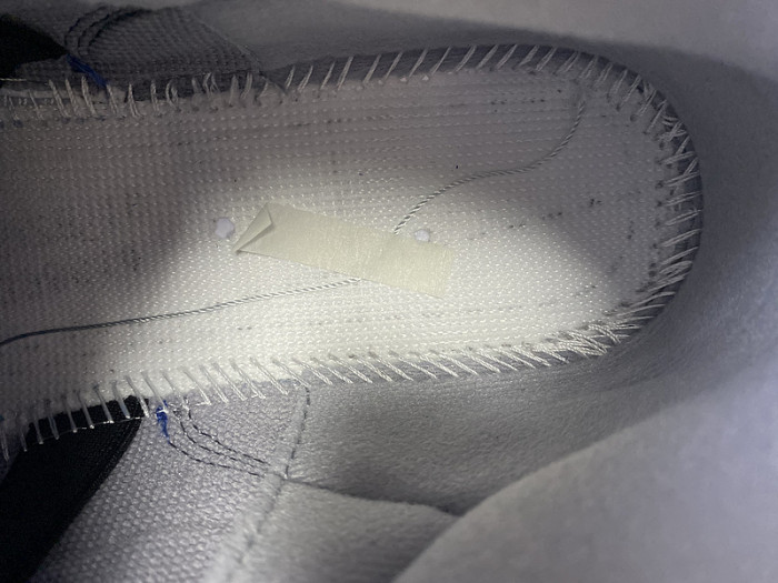 Air Jordan 3 Retro Varsity Royal Cement CT8532-400