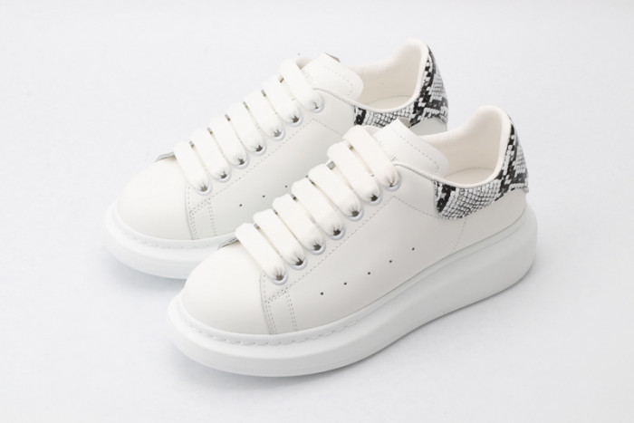 MQ Sneakers