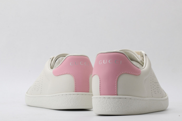 Gu66 Ace Embroidered Low-Top Sneaker
