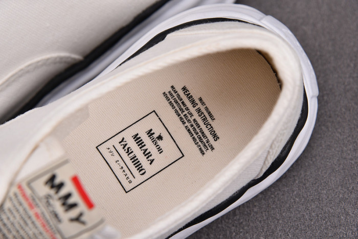 MAISON MIHARA YASUHIRO SNEAKER
