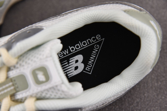 N3w Balance 204L Silver Metallic Sage Green U204LSWB