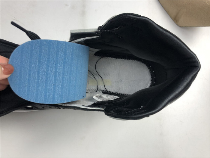 Air Jordan 1 High OG WMNS “Silver Toe” CD0461-001
