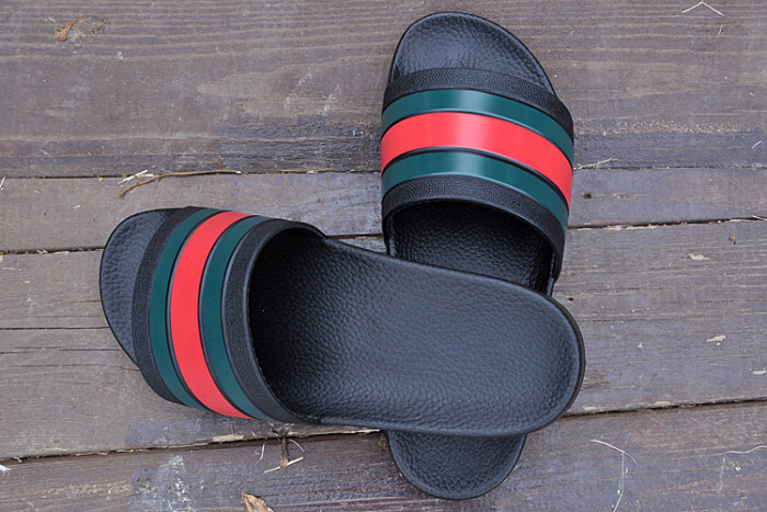 Gu66 SLIPPERS