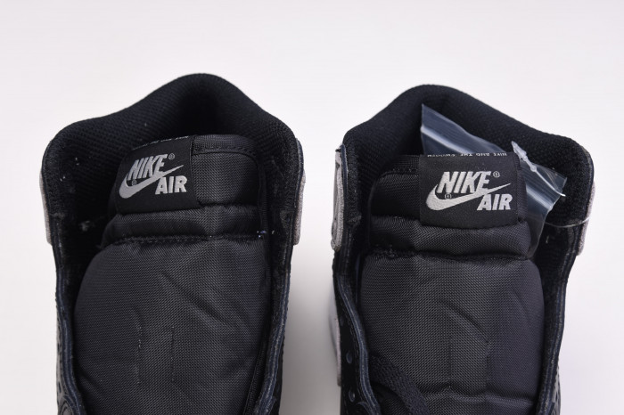 Air Jordan 1 Retro High OG “Shadow”555088 013