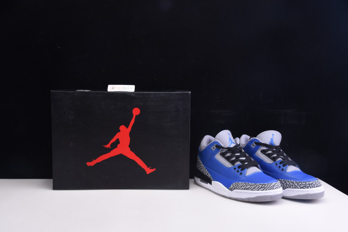 Air Jordan 3 Retro Varsity Royal Cement CT8532-400