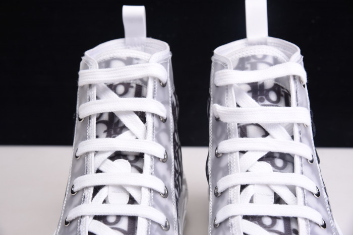 D10R B23 Oblique High Top Sneakers