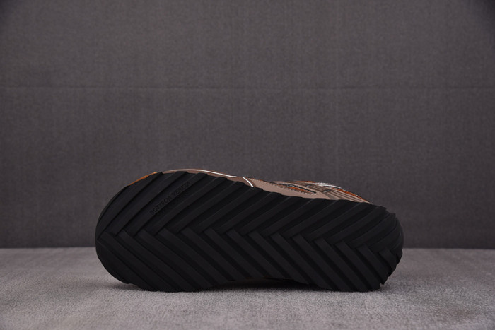 BOTEGA VENETA Orbit BROWN