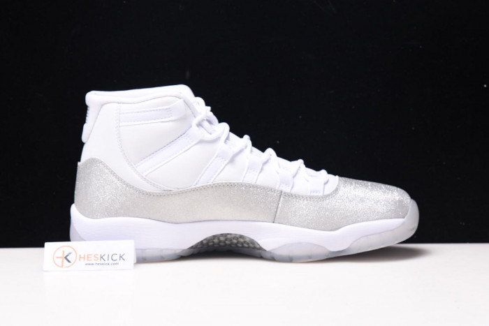 Air Jordan 11 WMNS White Metallic SilverVast Grey AR0715-100